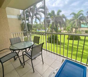 Seven Mile Beach Casa | #44 Plantation Village