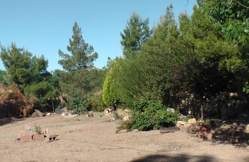 Leeds Casa | 45 Minutes to Zion National Park! Private Guest Room #2, SHARED living areas.