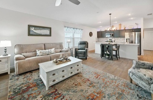 Wildwood Casa | 4529 Benjamin Place - Deluna