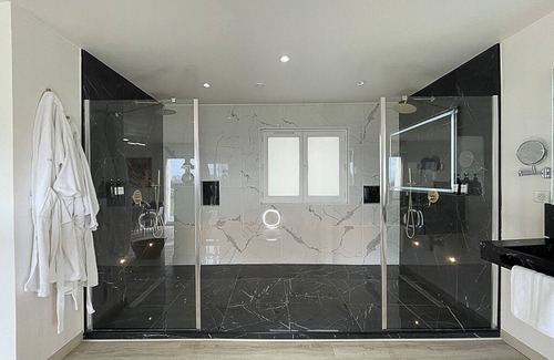 Verdelot Villa | 4AS Spa Paris Gîte Privative Christmas Near Disney