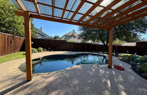 McKinney Casa | 4BD/2.5BA w Backyard, HotTub, Firepit, Cinema, BBQ