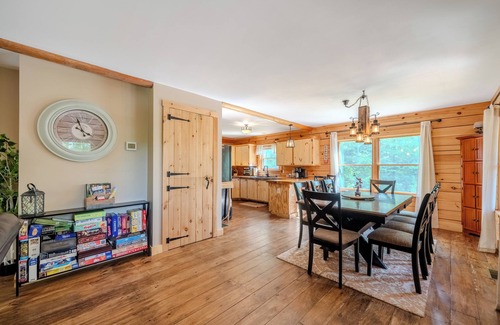 Jackson Cabina | 4Bed 3Bath Cabin w/ Hot Tub Near North Conway #TheIntervaleCabin