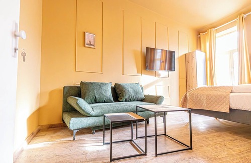 Rudolfsheim-Funfhaus Apartamento | 4BR Apt for 10P Walk to Westbahnhof