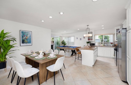 West Covina Villa | 4BR FUN Pool Villa Near Disneyland - Family/ Kid Friendly - Sleeps 10