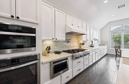 Sugar Land Casa | 4BR Home in Sterling Heights｜Mainfloor Bedroom｜Parking｜Walk In Closets #42195