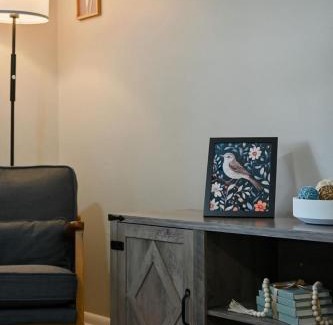 Blue Springs Casa | 4BR Home near KC Stadiums & I-70 - Sleeps 10