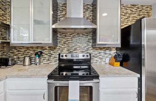 Blackshear-Prospect Hill Casa | 4BR house in trendy East Austin