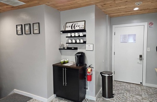 Barths Apartamento | 4BR King Basecamp | Rooftop | Red Rocks & Denver Fun