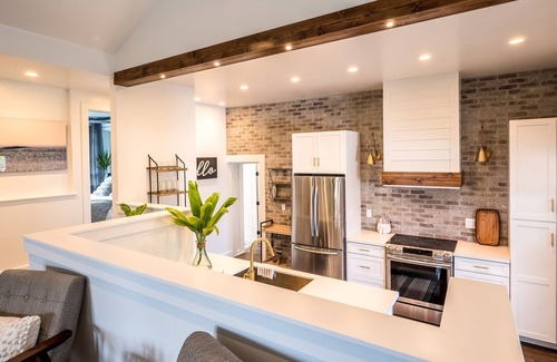 Wailuku Casa | 4BR Maui Home | 3 Independent Suites, Deck + Views