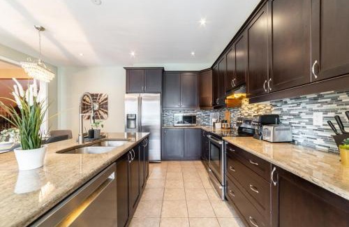 Halton Regional Municipality Casa | 4br Near Hilton Falls - Kelso - Gazebo, Workspace