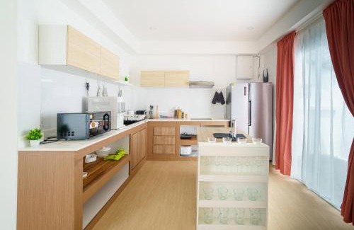 Phuket Villa | 4BR Pool Villa Sukhum in Phuket Town