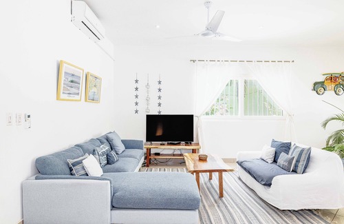 Santa Barbara Casa | 4BR Villa Close to Beach in Palm Beach Estates