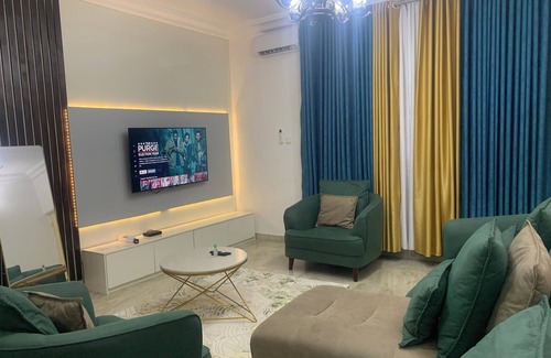 Abuja Apartamento | 4minutes from Aso Rock Villa, King Bed, 3-bedroom apartment, Chef, Outdoor Games