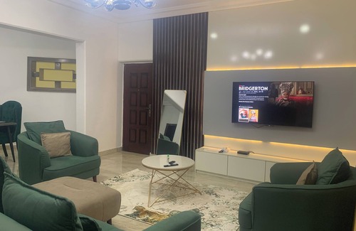 Abuja Apartamento | 4minutes from Aso Rock Villa, King Bed, 3-bedroom apartment, Chef, Outdoor Games