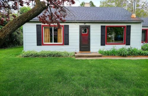 Columbia Falls Casa | 4th Ave Hideaway - Cozy home with spacious yard