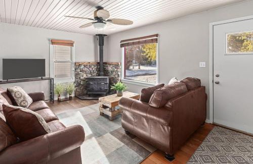Columbia Falls Casa | 4th Ave Hideaway - Cozy home with spacious yard