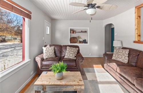 Columbia Falls Casa | 4th Ave Hideaway - Cozy home with spacious yard