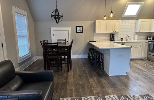 Highlands Apartamento | 4th St Market 1 - Walk to Town Apartment in Highlands NC