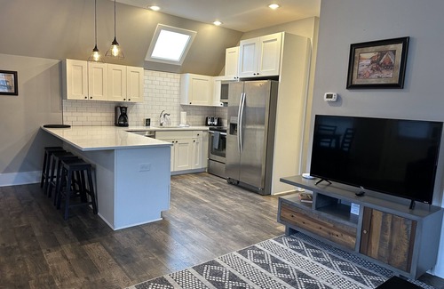 Highlands Apartamento | 4th St Market 1 - Walk to Town Apartment in Highlands NC