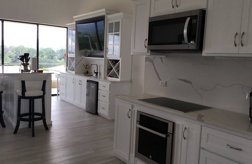 Bolívar Apartamento | 5* 2 D Mount view+Airport+ Pool+3 bed +Bb Crib+