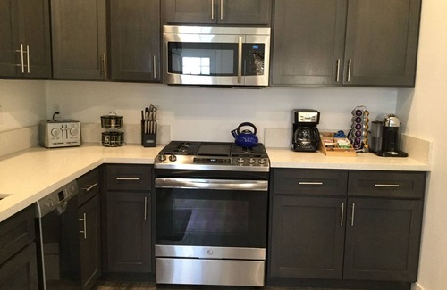 Harbor Casa | 5 hab / 4 ba CENTRO