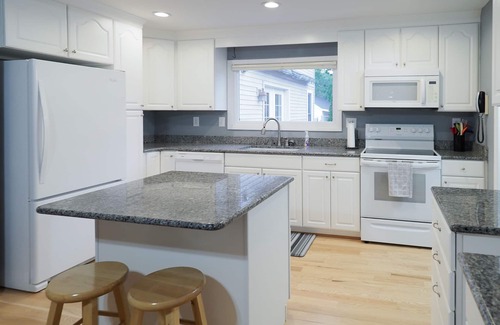 South Haven Casa | ¡5 dormitorios, 5 baños, piscina privada climatizada, cerca del centro!