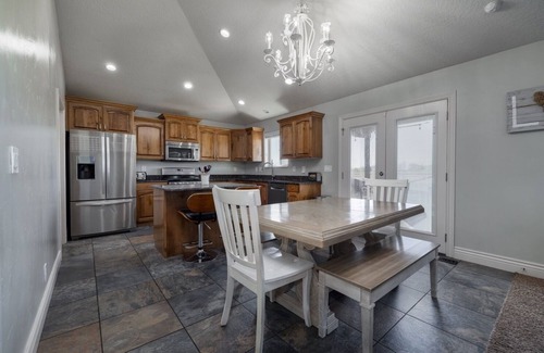 Naples Casa | 5-bed by Dinosaur National Monument & Green River.