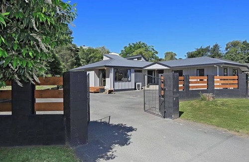 Havelock North Casa | 5 bed house centre of Havelock