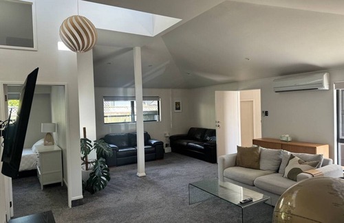 Havelock North Casa | 5 bed house centre of Havelock