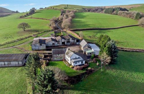 Brecon Casa | 5 Bed in Brecon 90660