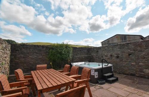 Brecon Casa | 5 Bed in Brecon 90660