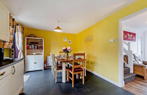 Llanybydder Casa | 5 bed in Brynteg 75907