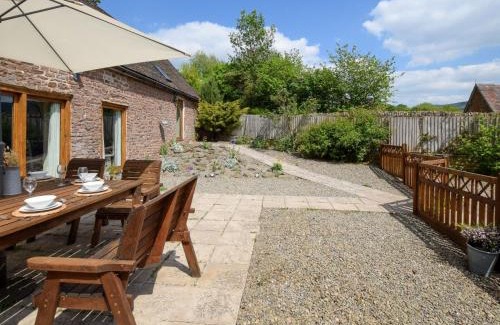 Munslow Casa | 5 Bed in Ludlow 95212