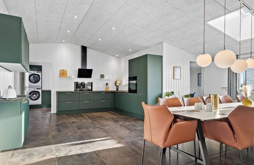 Flovt Strand Casa | Hermosa casa de 5 dormitorios en.