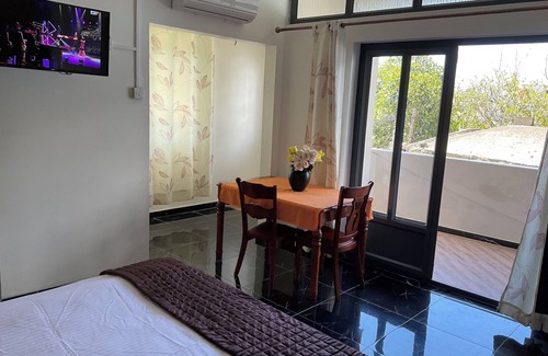 Mahebourg Cama Y Desayuno | 5-bedroom bed & breakfast in fantastic Mahebourg with AC