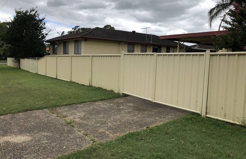 Kingswood Casa | 5 bedroom close to hospital/Sport facilities