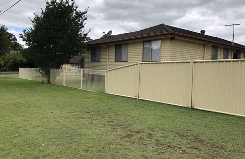 Kingswood Casa | 5 bedroom close to hospital/Sport facilities