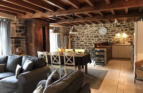 Veix Casa | 5 Bedroom secluded house with private heated pool