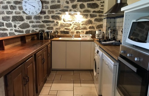 Veix Casa | 5 Bedroom secluded house with private heated pool