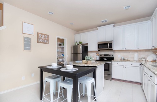 San Antonio Casa | Retiro espacioso de 5 dormitorios, ideal para alquiler corporativo