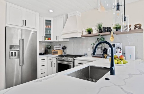 Mid-Beacon Hill Casa | 5-bedroom vacation home just 7 minutes to T-Mobile Park