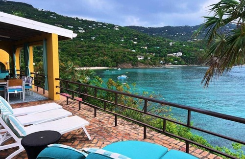 Tropaco Point Casa | 5 Bedroom Waterfront Villa Tryst