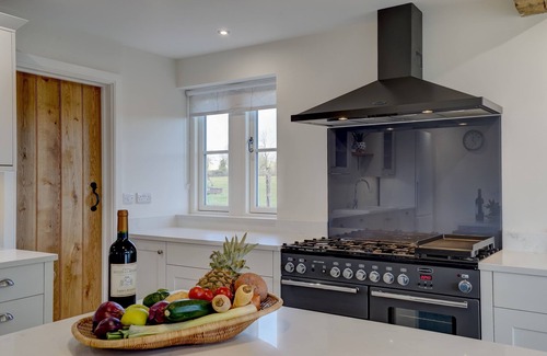 Hethel Casa | 5 bedroomed farmhouse perfect for exploring Norfolk and Suffolk.