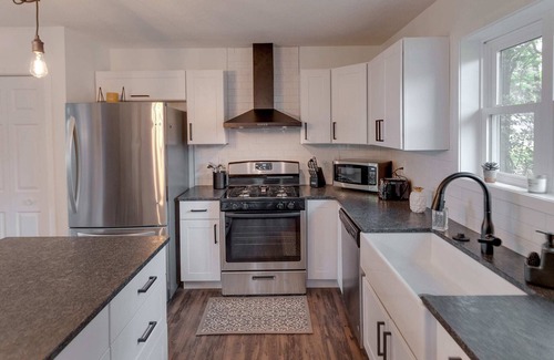 Baxter Casa | 5 Bedrooms, Movie Theater, Game Room, Water Toys, Beach, With Great Location!