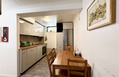 Partille Apartamento | 5 beds - All-inclusive - Workers - Parking lot - Near City