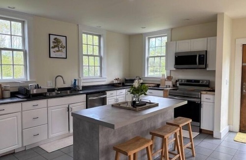 Walpole Casa | 5 BR, 2 BA Spacious Farmhouse Walking Distance to Golf Course