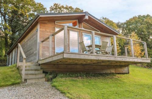 Looe Casa | 5 Hedgerows