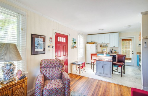 Mossy Oaks Cabaña | 5 Mi to Downtown Beaufort: Pet-Friendly Cottage!