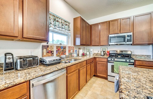 Clermont Casa | 5 Mi to Dtwn Clermont: Family Home w/ Water Views!