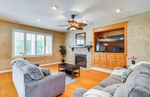 Modesto Casa | 5 Mi to Dtwn Modesto Family Home with Patio!